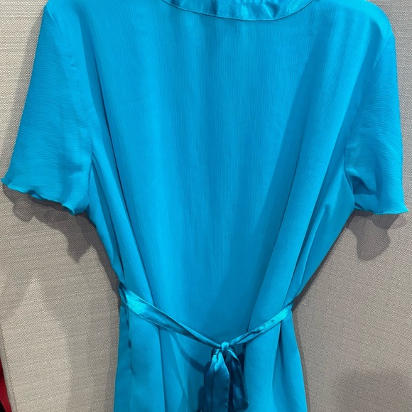 Blue blouse - Picture 2 of 2